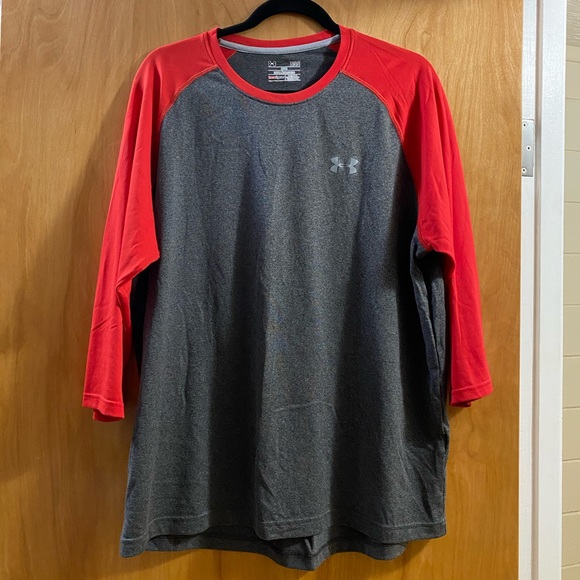 Under Armour Other - Under Armour Raglan T shirt, Large